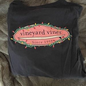 Vineyard vines Xmas shirt